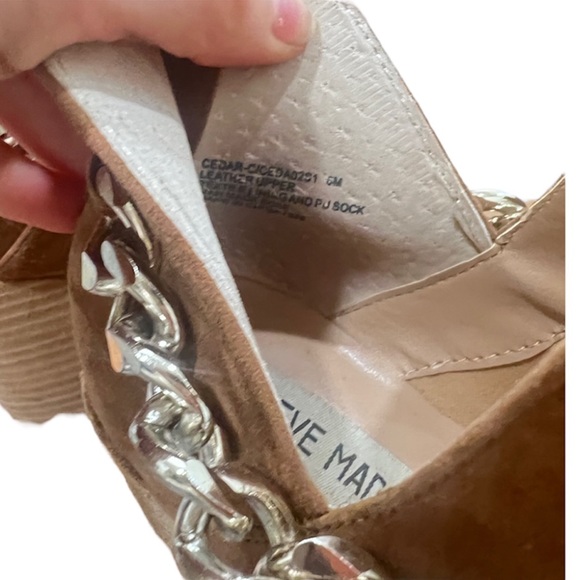 Steve Madden Cedar suede Leather With
Chain Ankle Booties size 6 - Picture 6 of 14